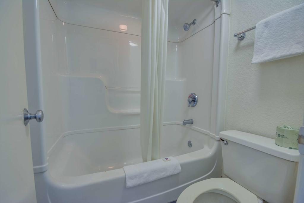 Motel 6 Huntsville - Madison Luaran gambar
