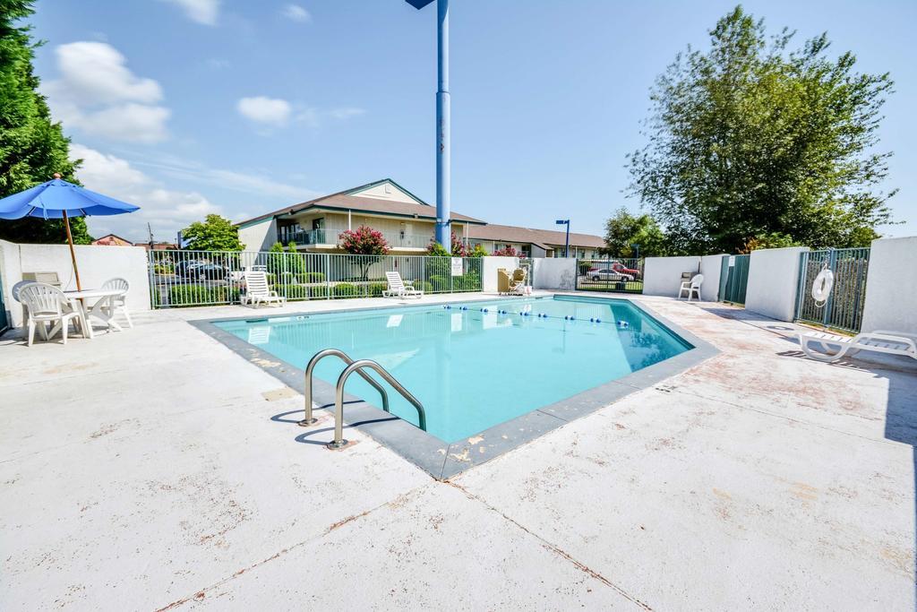 Motel 6 Huntsville - Madison Luaran gambar
