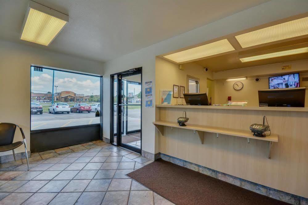 Motel 6 Huntsville - Madison Luaran gambar