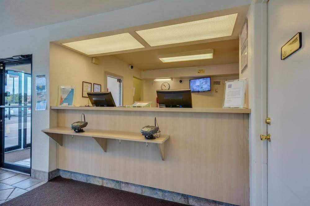 Motel 6 Huntsville - Madison Luaran gambar
